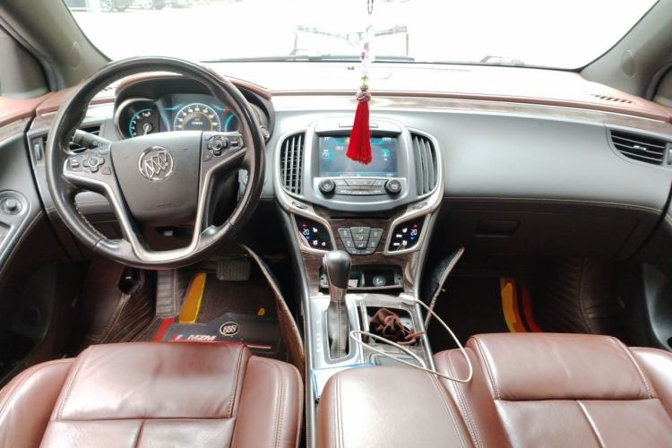 Used Buick LaCrosse 2013 2.4L SIDI Luxury Comfort Edition Center Console