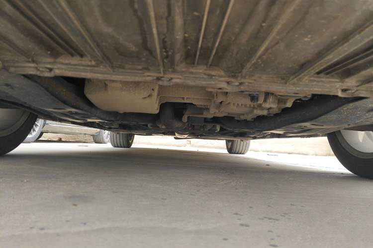 Used Buick LaCrosse 2013 2.4L SIDI Elite Comfort Version Chassis Front