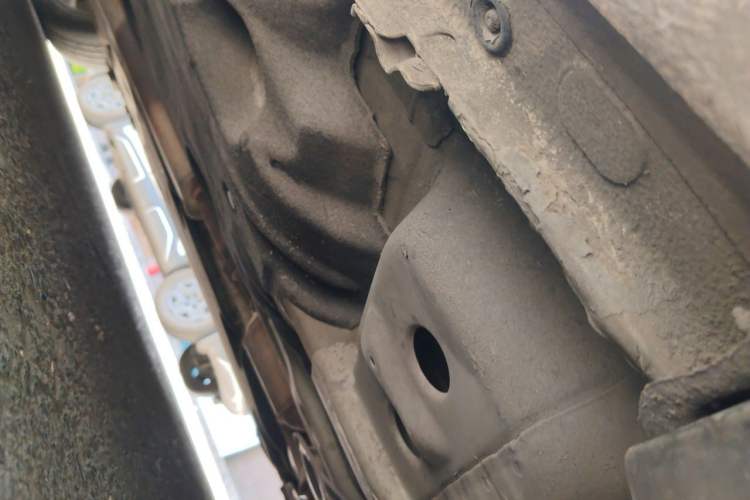 Used Buick LaCrosse 2013 2.4L SIDI Leading Comfort Version Chassis Front Right