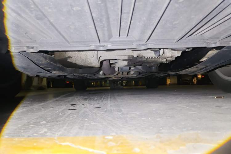 Used Buick LaCrosse 2013 2.4L SIDI Elite Comfort Version Chassis Front