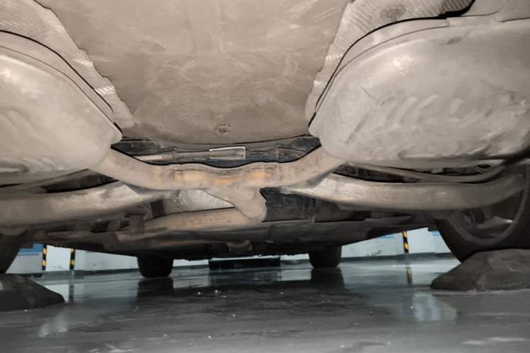 Used Buick LaCrosse 2013 2.4L SIDI Elite Comfort Version Chassis Rear