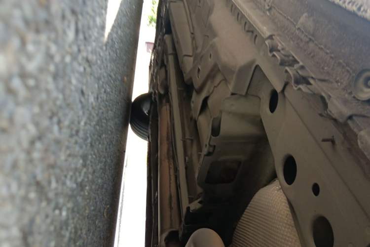 Used Buick LaCrosse 2013 2.4L SIDI Elite Comfort Version Chassis Rear Left
