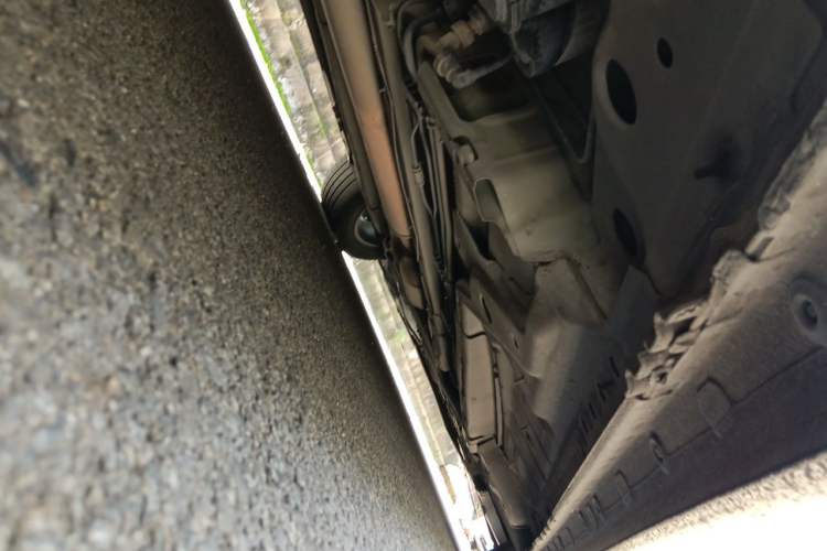 Used Buick LaCrosse 2013 2.4L SIDI Elite Comfort Version Chassis Rear Right