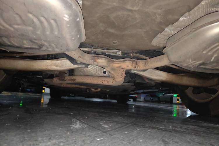 Used Buick LaCrosse 2013 2.4L SIDI Elite Comfort Version Chassis Rear