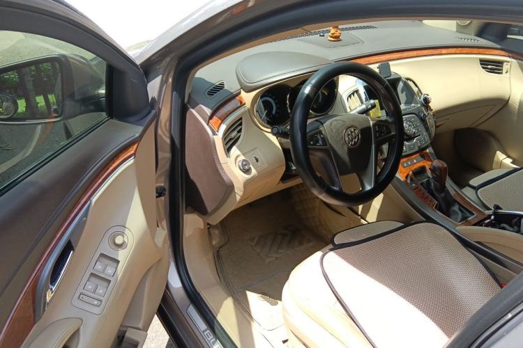 Used Buick LaCrosse 2013 2.4L SIDI Elite Comfort Version Driver Seat