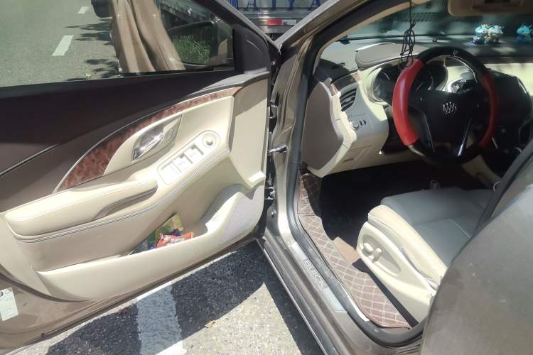 Used Buick LaCrosse 2013 2.4L SIDI Leading Comfort Version Driver Seat