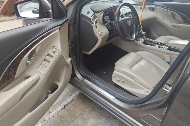 Used Buick LaCrosse 2013 2.4L SIDI Leading Comfort Version Driver Seat