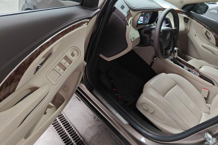 Used Buick LaCrosse 2013 2.4L SIDI Leading Comfort Version Driver Seat