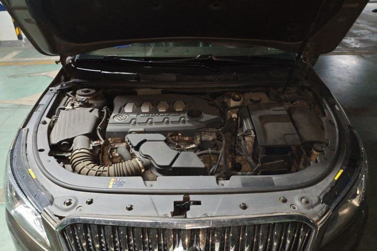 Used Buick LaCrosse 2013 2.4L SIDI Luxury Comfort Edition Engine Bay