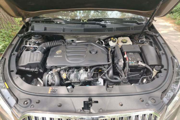 Used Buick LaCrosse 2013 2.0T SIDI Smart Luxury Flagship Edition Engine Bay