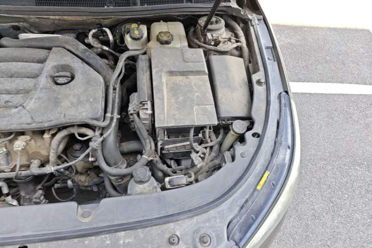 Used Buick LaCrosse 2013 2.0T SIDI Smart Luxury Flagship Edition Engine Bay Left