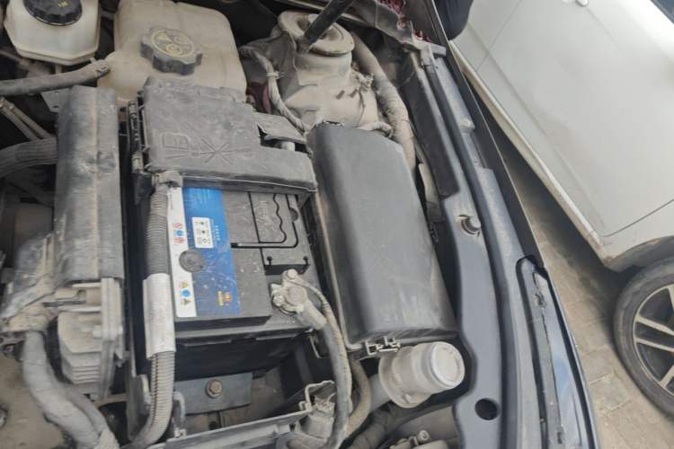 Used Buick LaCrosse 2013 2.4L SIDI Leading Comfort Version Engine Bay Left