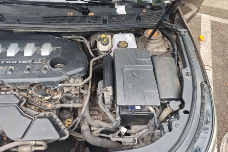 Used Buick LaCrosse 2013 2.4L SIDI Luxury Comfort Edition Engine Bay Left