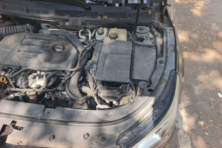Used Buick LaCrosse 2013 2.0T SIDI Smart Luxury Flagship Edition Engine Bay Left