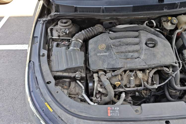 Used Buick LaCrosse 2013 2.0T SIDI Smart Luxury Flagship Edition Engine Bay Right
