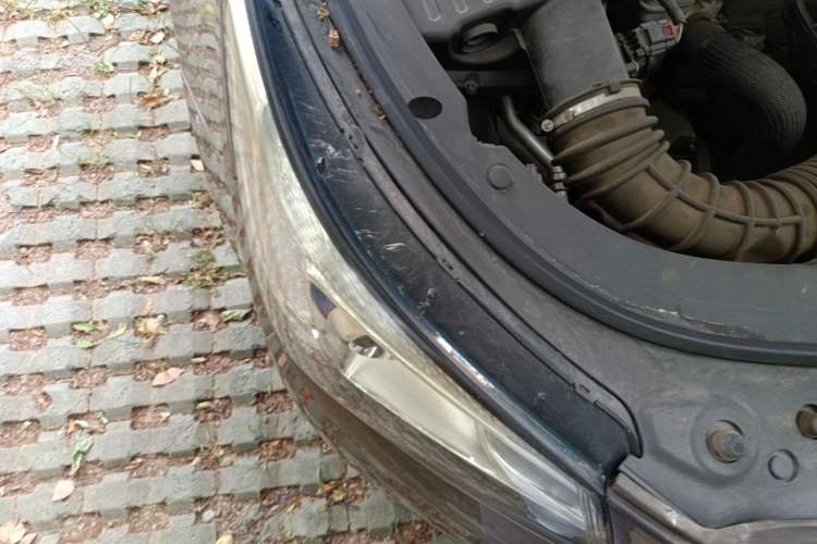 Used Buick LaCrosse 2013 2.4L SIDI Leading Comfort Version Engine Bay Right