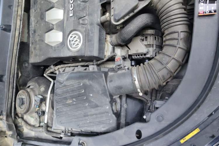 Used Buick LaCrosse 2013 2.4L SIDI Luxury Comfort Edition Engine Bay Right