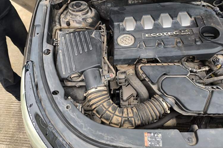 Used Buick LaCrosse 2013 2.4L SIDI Leading Comfort Version Engine Bay Right