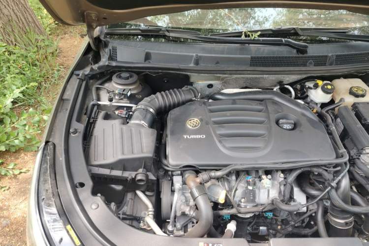 Used Buick LaCrosse 2013 2.0T SIDI Smart Luxury Flagship Edition Engine Bay Right