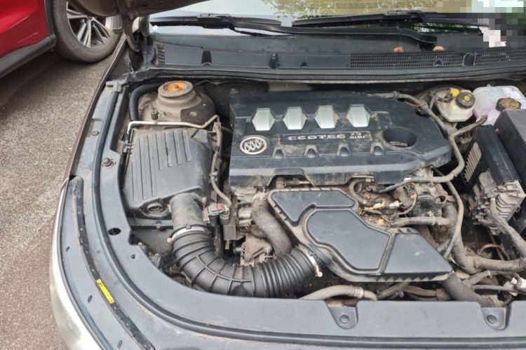 Used Buick LaCrosse 2013 2.4L SIDI Luxury Comfort Edition Engine Bay Right