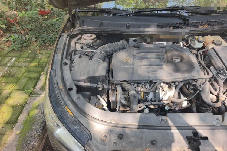Used Buick LaCrosse 2013 2.0T SIDI Smart Luxury Flagship Edition Engine Bay Right