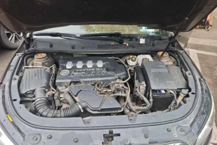 Used Buick LaCrosse 2013 2.4L SIDI Luxury Comfort Edition Engine Bay