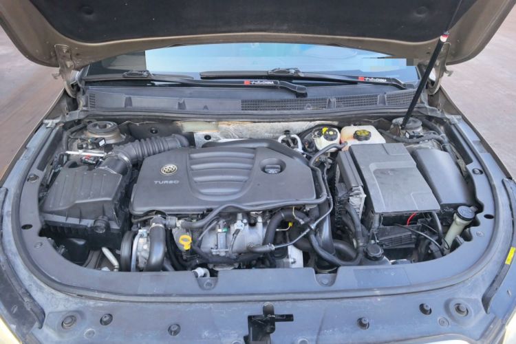 Used Buick LaCrosse 2013 2.0T SIDI Smart Luxury Flagship Edition Engine Bay