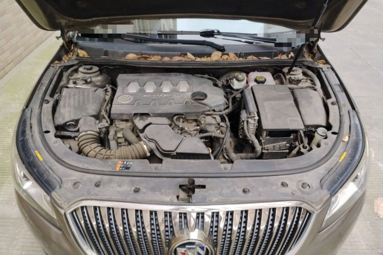 Used Buick LaCrosse 2013 2.4L SIDI Luxury Comfort Edition Engine Bay