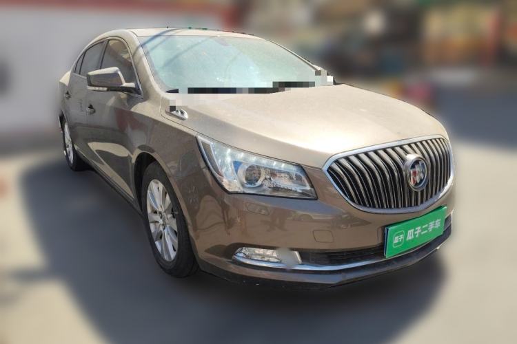 Used Buick LaCrosse 2013 2.4L SIDI Elite Comfort Version Front Right 45 Deg