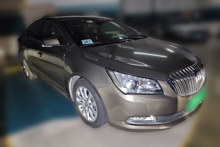 Used Buick LaCrosse 2013 2.4L SIDI Elite Comfort Version Front Right 45 Deg