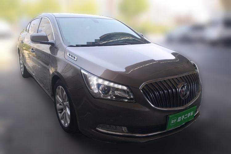 Used Buick LaCrosse 2013 2.4L SIDI Luxury Comfort Edition Front Right 45 Deg