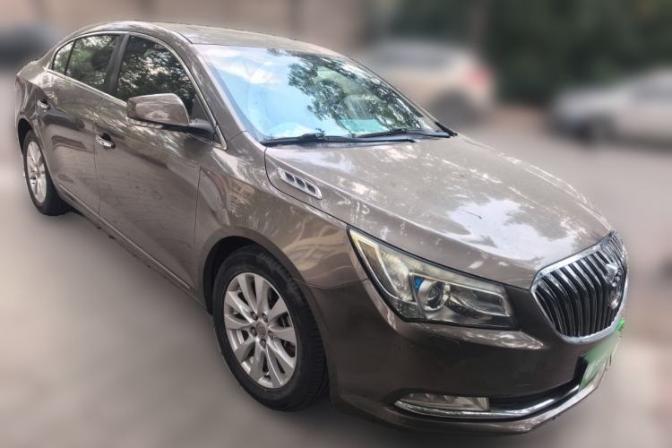 Used Buick LaCrosse 2013 2.4L SIDI Elite Comfort Version Front Right 45 Deg