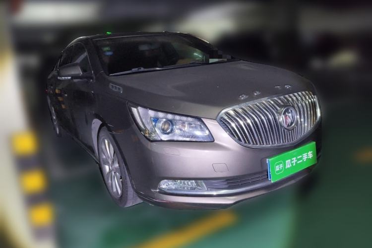 Used Buick LaCrosse 2013 2.4L SIDI Elite Comfort Version Front Right 45 Deg