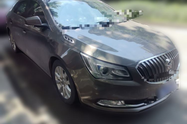 Used Buick LaCrosse 2013 2.4L SIDI Leading Comfort Version Front Right 45 Deg