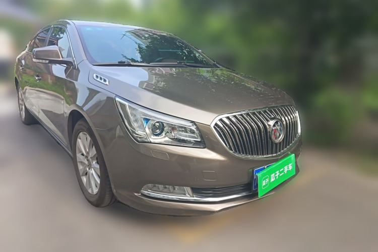 Used Buick LaCrosse 2013 2.4L SIDI Elite Comfort Version Front Right 45 Deg
