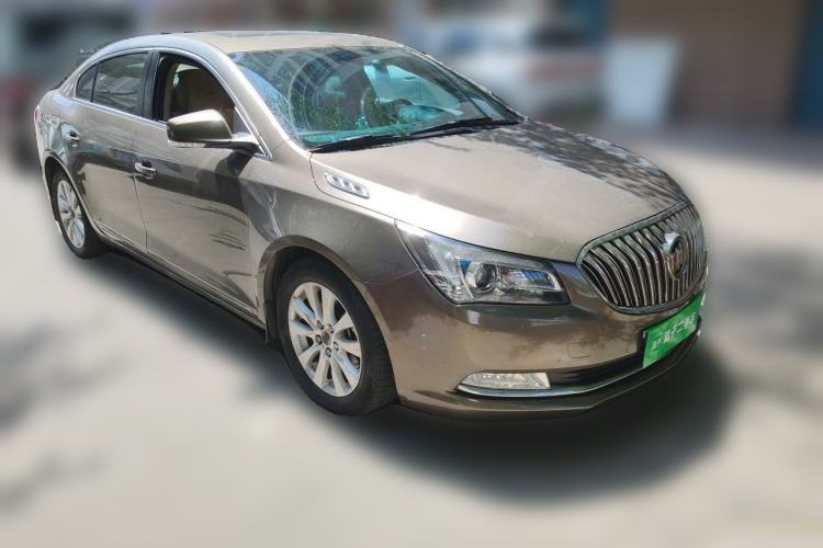 Used Buick LaCrosse 2013 2.4L SIDI Leading Comfort Version Front Right 45 Deg