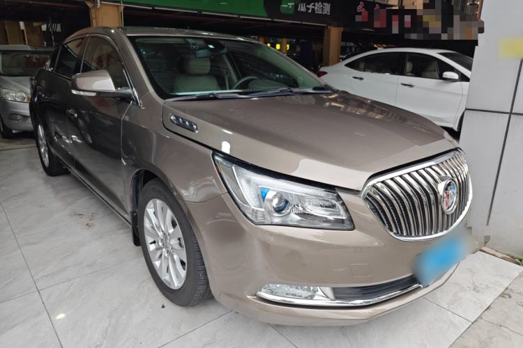 Used Buick LaCrosse 2013 2.4L SIDI Leading Comfort Version Front Right 45 Deg
