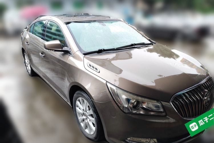 Used Buick LaCrosse 2013 2.4L SIDI Leading Comfort Version Front Right 45 Deg