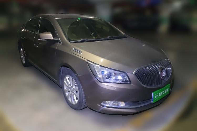 Used Buick LaCrosse 2013 2.4L SIDI Elite Comfort Version Front Right 45 Deg