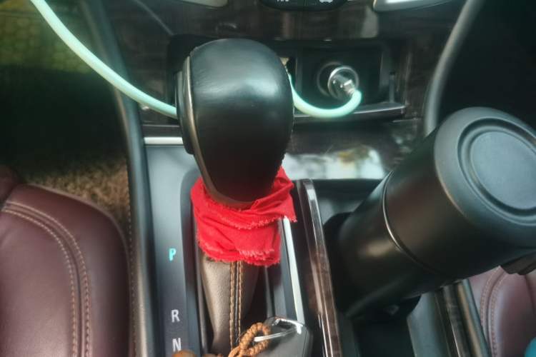 Used Buick LaCrosse 2013 2.4L SIDI Elite Comfort Version Gear Lever