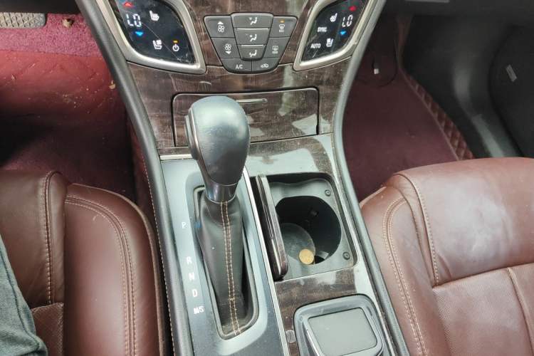 Used Buick LaCrosse 2013 2.4L SIDI Luxury Comfort Edition Gear Lever