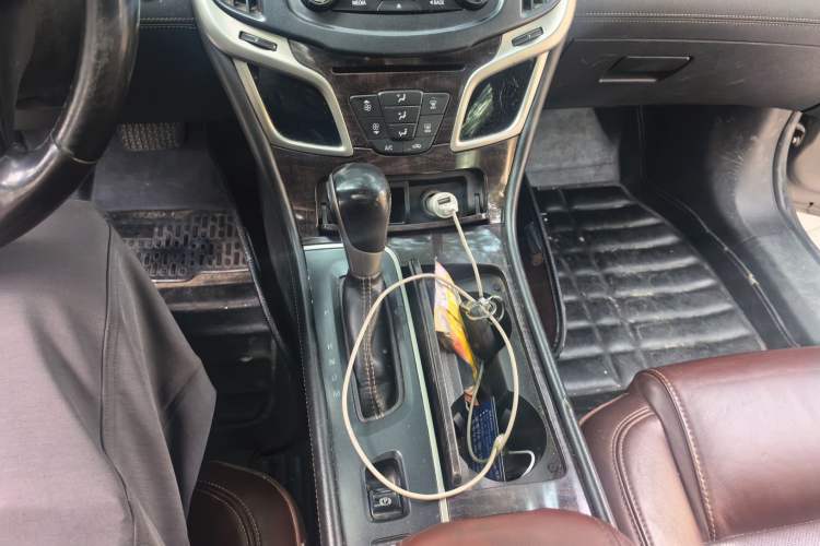 Used Buick LaCrosse 2013 2.4L SIDI Elite Comfort Version Gear Lever