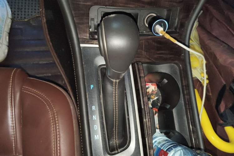 Used Buick LaCrosse 2013 2.4L SIDI Elite Comfort Version Gear Lever