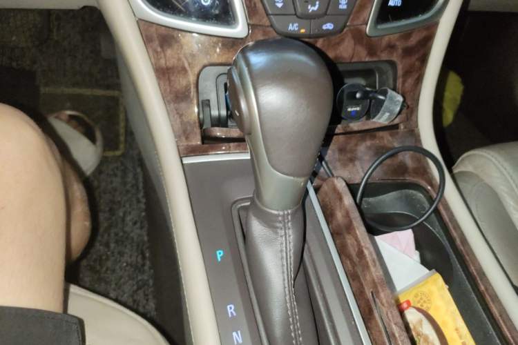 Used Buick LaCrosse 2013 2.4L SIDI Leading Comfort Version Gear Lever