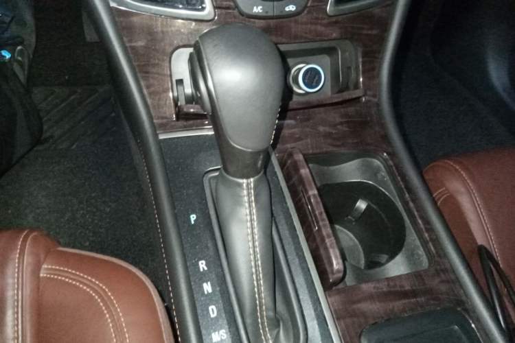 Used Buick LaCrosse 2013 2.0T SIDI Elite Tech Version Gear Lever