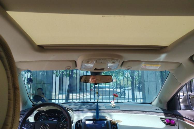 Used Buick LaCrosse 2013 2.4L SIDI Leading Comfort Version Headliner