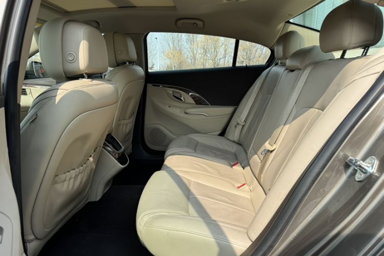 Used Buick LaCrosse 2013 2.4L SIDI Leading Comfort Version Interior 2