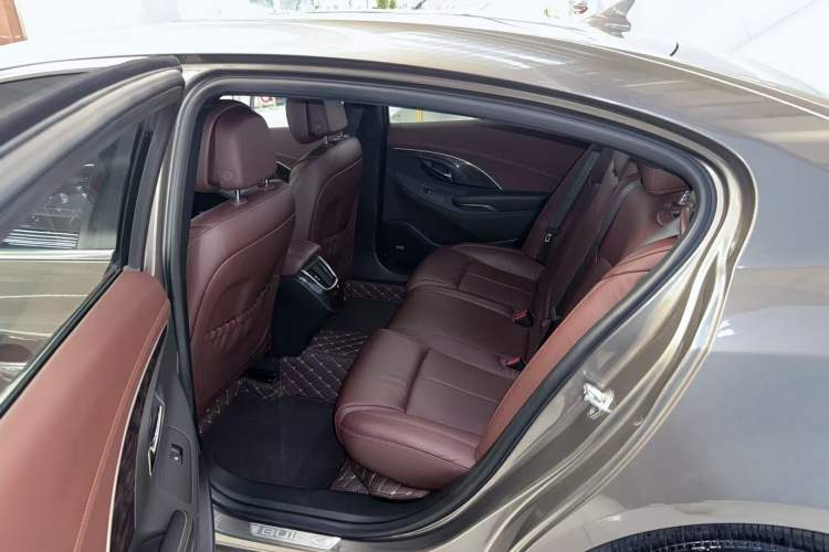 Used Buick LaCrosse 2013 2.0T SIDI Smart Luxury Flagship Edition Interior 3