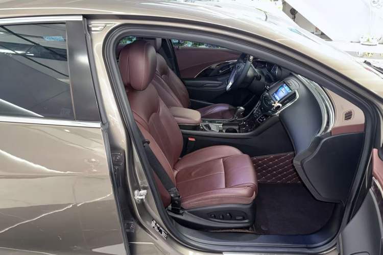 Used Buick LaCrosse 2013 2.0T SIDI Smart Luxury Flagship Edition Interior 5