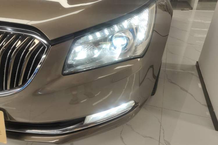 Used Buick LaCrosse 2013 2.0T SIDI Smart Luxury Flagship Edition Left Front Headlight
